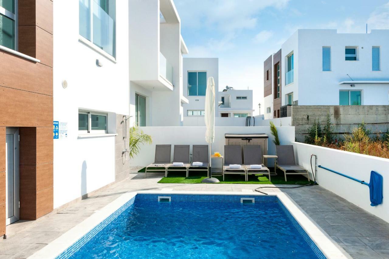 Villa Carmen Protaras Exterior photo